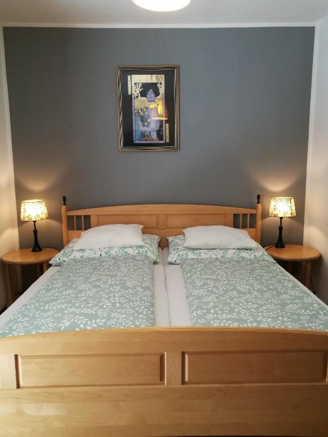 Gaestezimmer & Apartment Mayrhofer ไวด์โฮเฟิน อัน แดร์อิบส์ ภายนอก รูปภาพ